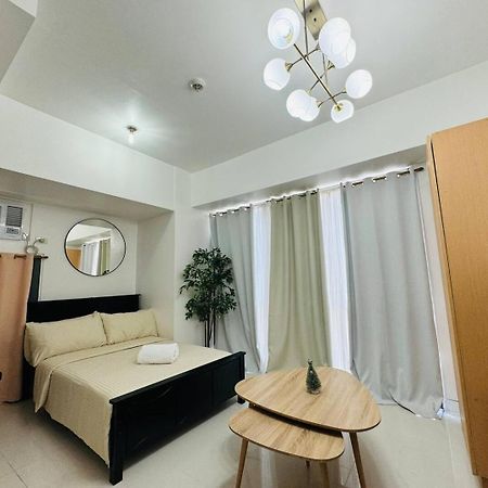 Studio At Viceroy T4 Florence Way Manila Exterior photo