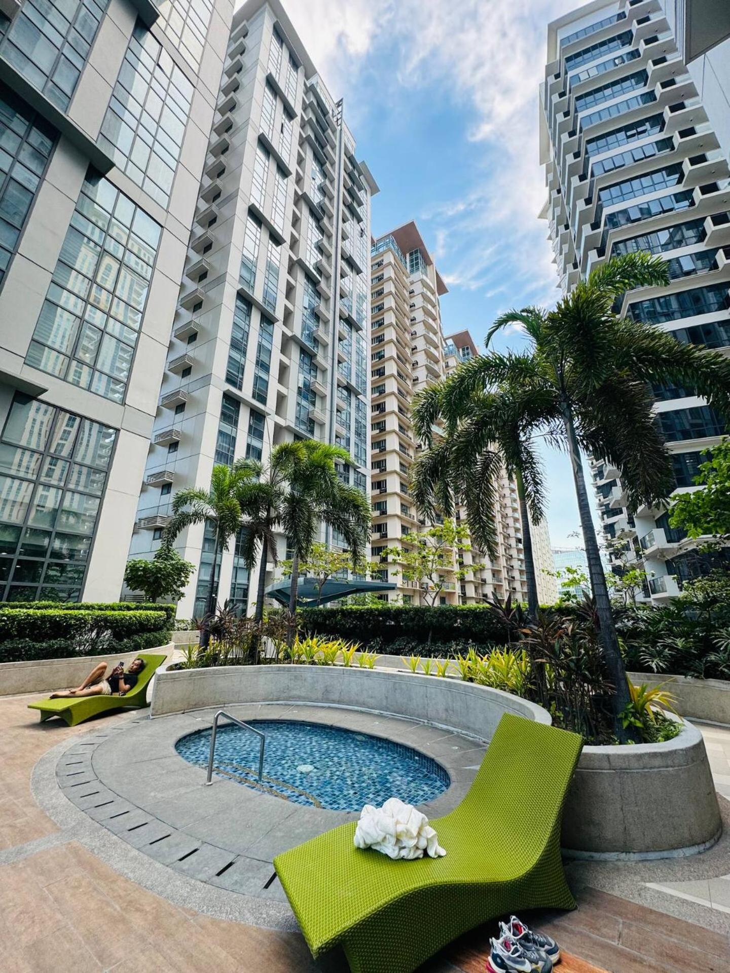 Studio At Viceroy T4 Florence Way Manila Exterior photo